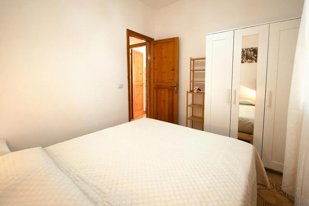 Mario & Nina - Portopino House Porto Pino Holiday home